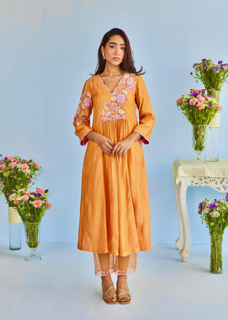 MAHIRA GATHERED KURTA SET - TANGERINE ORANGE