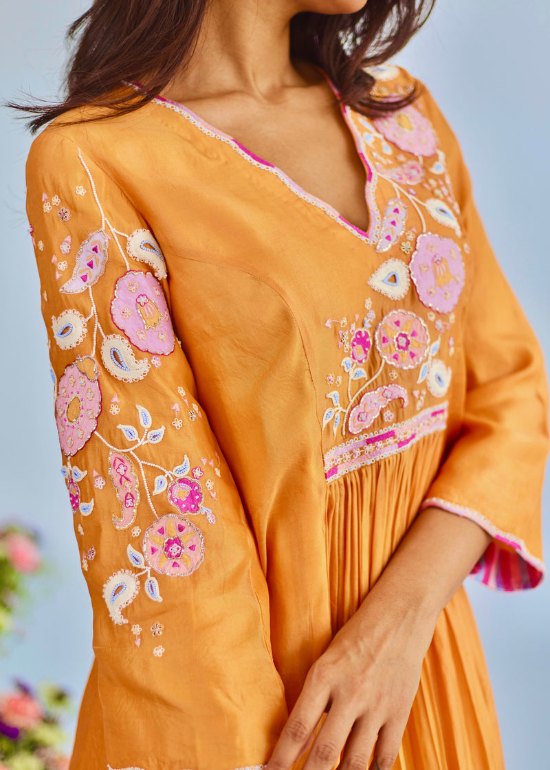 MAHIRA GATHERED KURTA SET - TANGERINE ORANGE