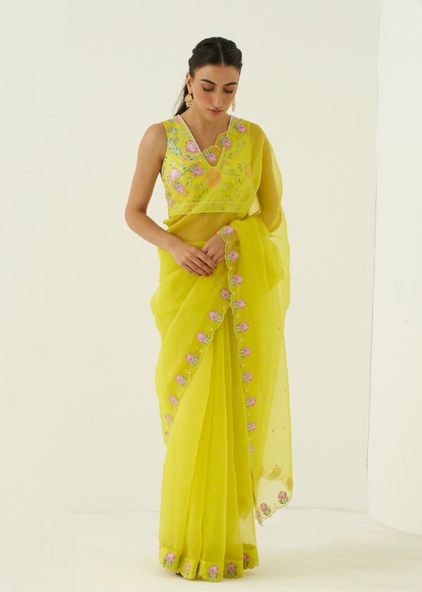 LINEN COTTON - Silver Lining Pallu And Contrast Blouse in YELLOW saree -  Culturoma