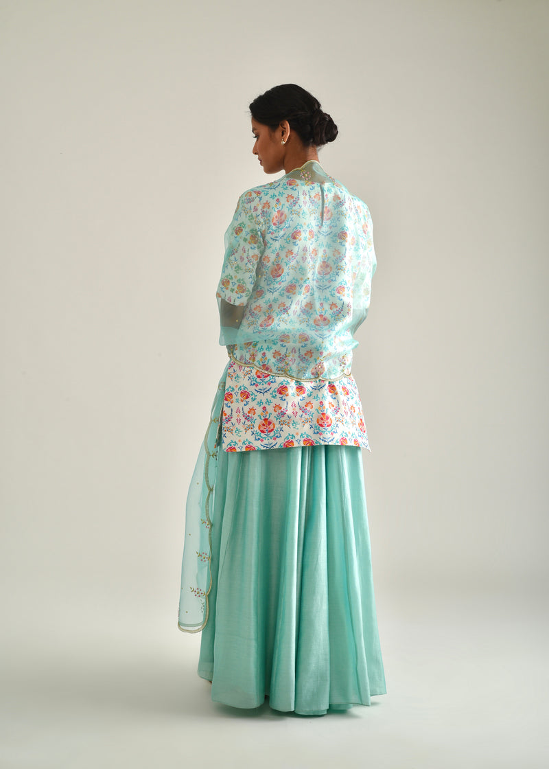 Suzani kurta lehenga set- Off White