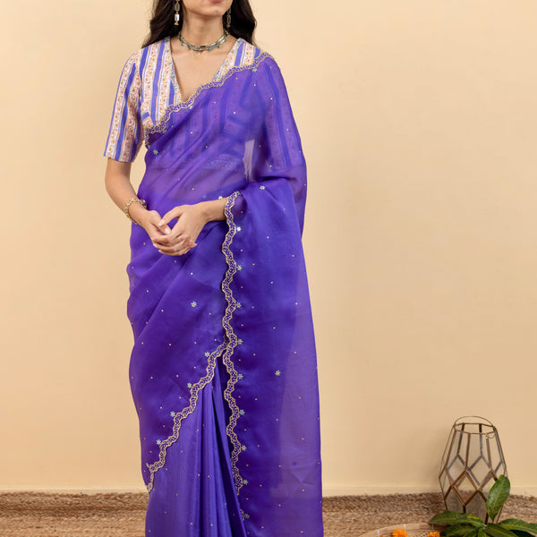 Plum Purple Woven Celebrities Exclusive Designer Saree with Embroidere –  zarikaariindia.com